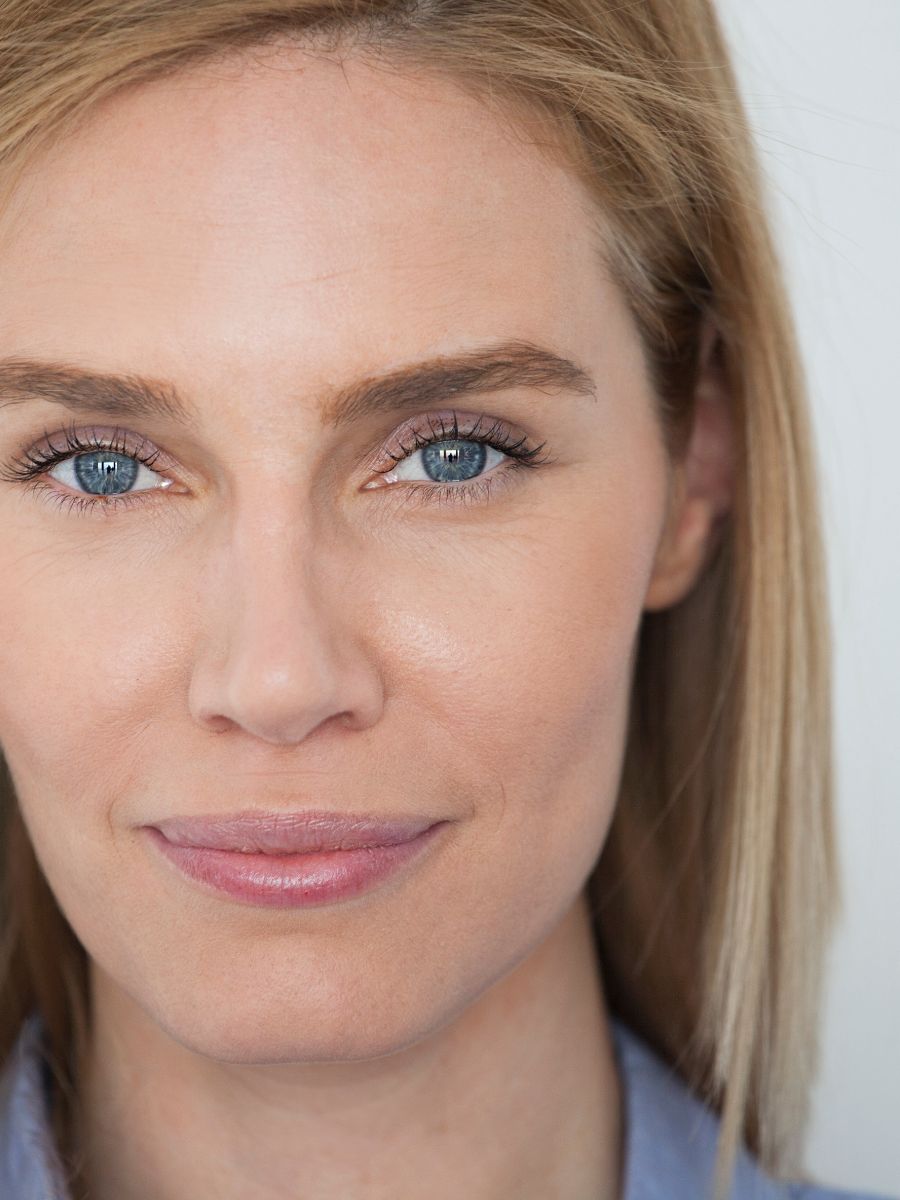 Close crop of a blond Woman with smooth skin
